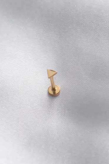  741 -  316L Cerrahi Çelik 8 Mm Gold Renk Üçgen Dudak Piercing