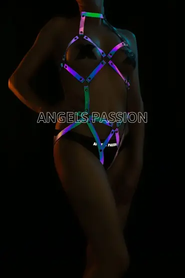  41 Erotik İç Giyim Reflektörlü Seksi Body Harness - Ürün Rengi:Rainbow Reflektör